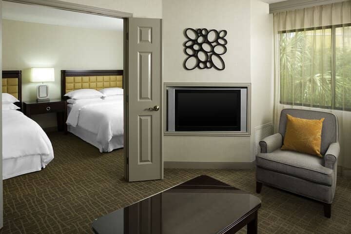 Room 19 of 53