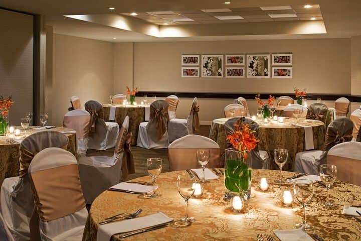 Ballroom/Hall 37 of 53